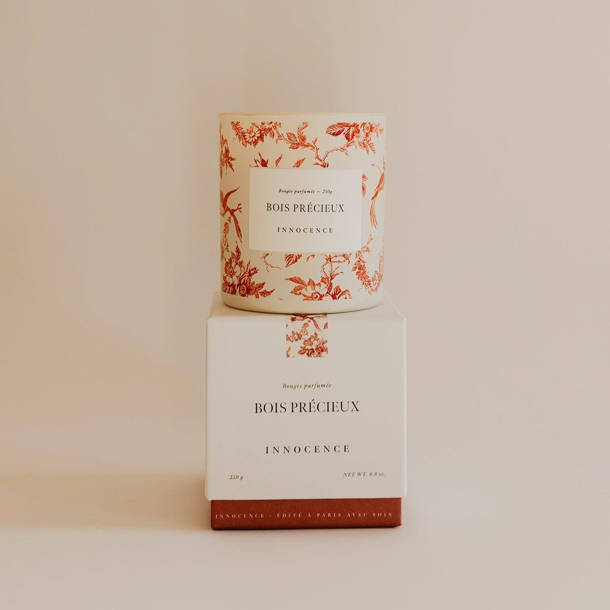 Candle "Bois précieux" - Innocence