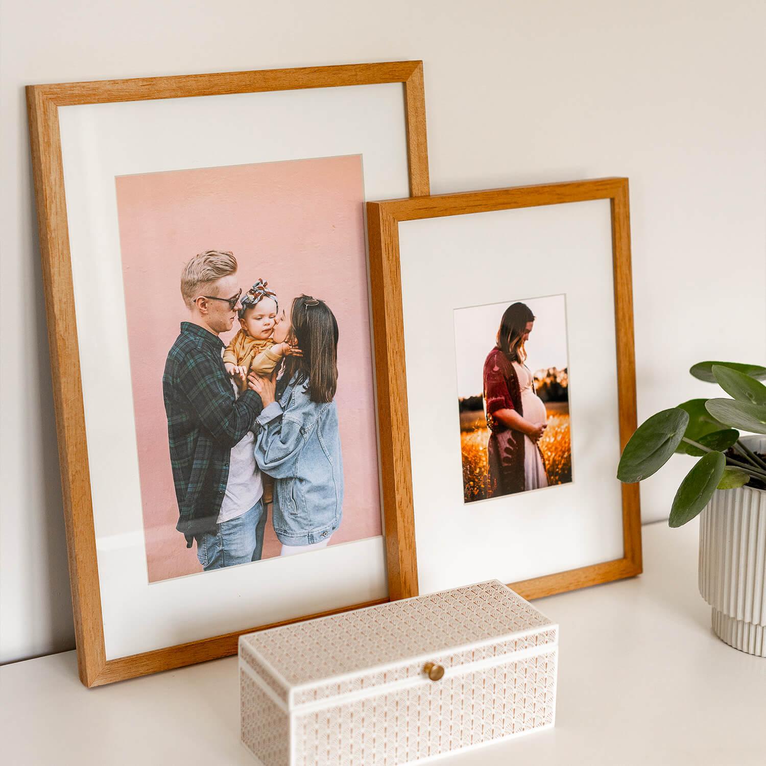 LOUISMIAA Cornice Metallica Personalizzata Con Foto – Stampe Con Cavalletto, Incluso Kit LED, Regalo Per Matrimoni E Anniversari