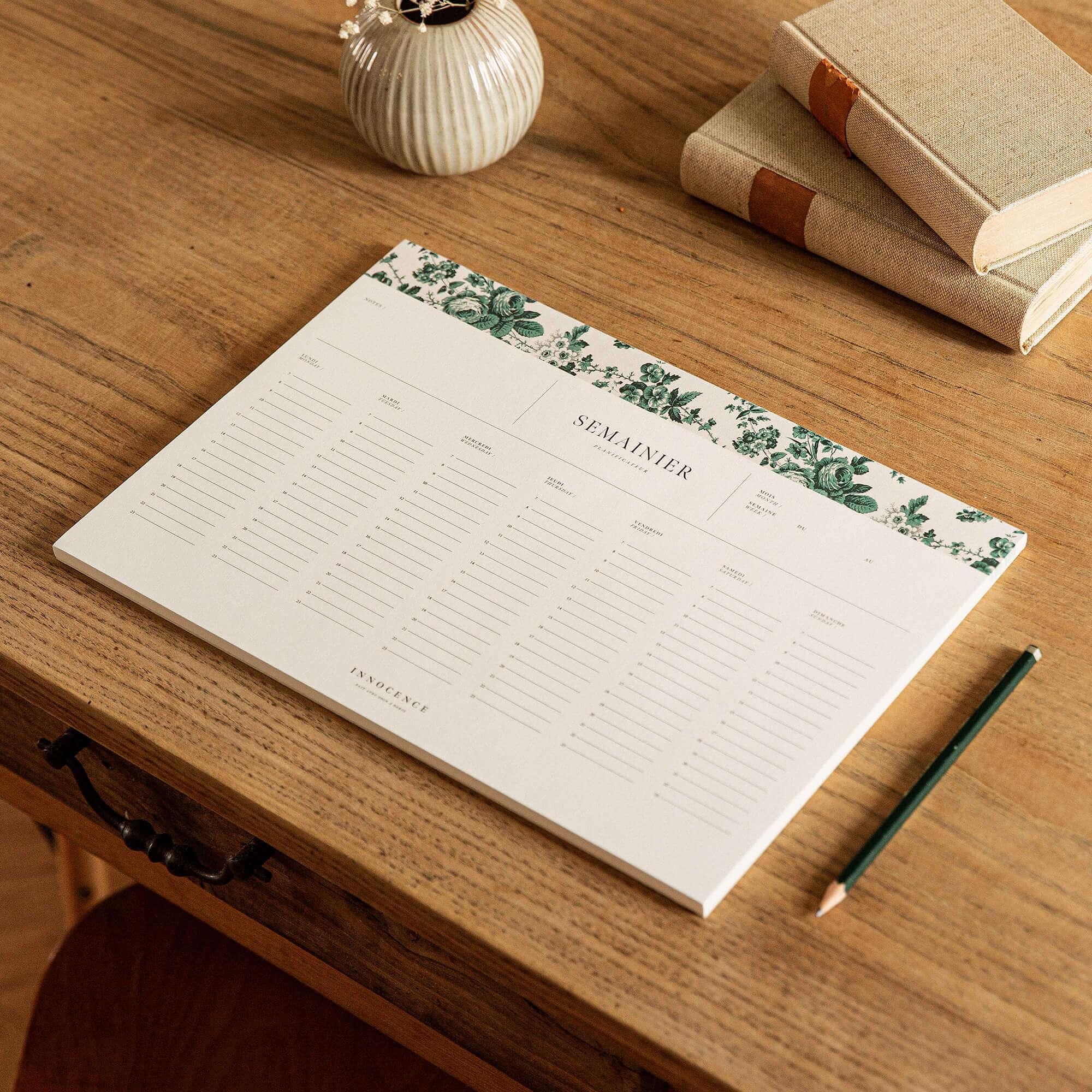 Weekly Planner Green Flower - Innocence