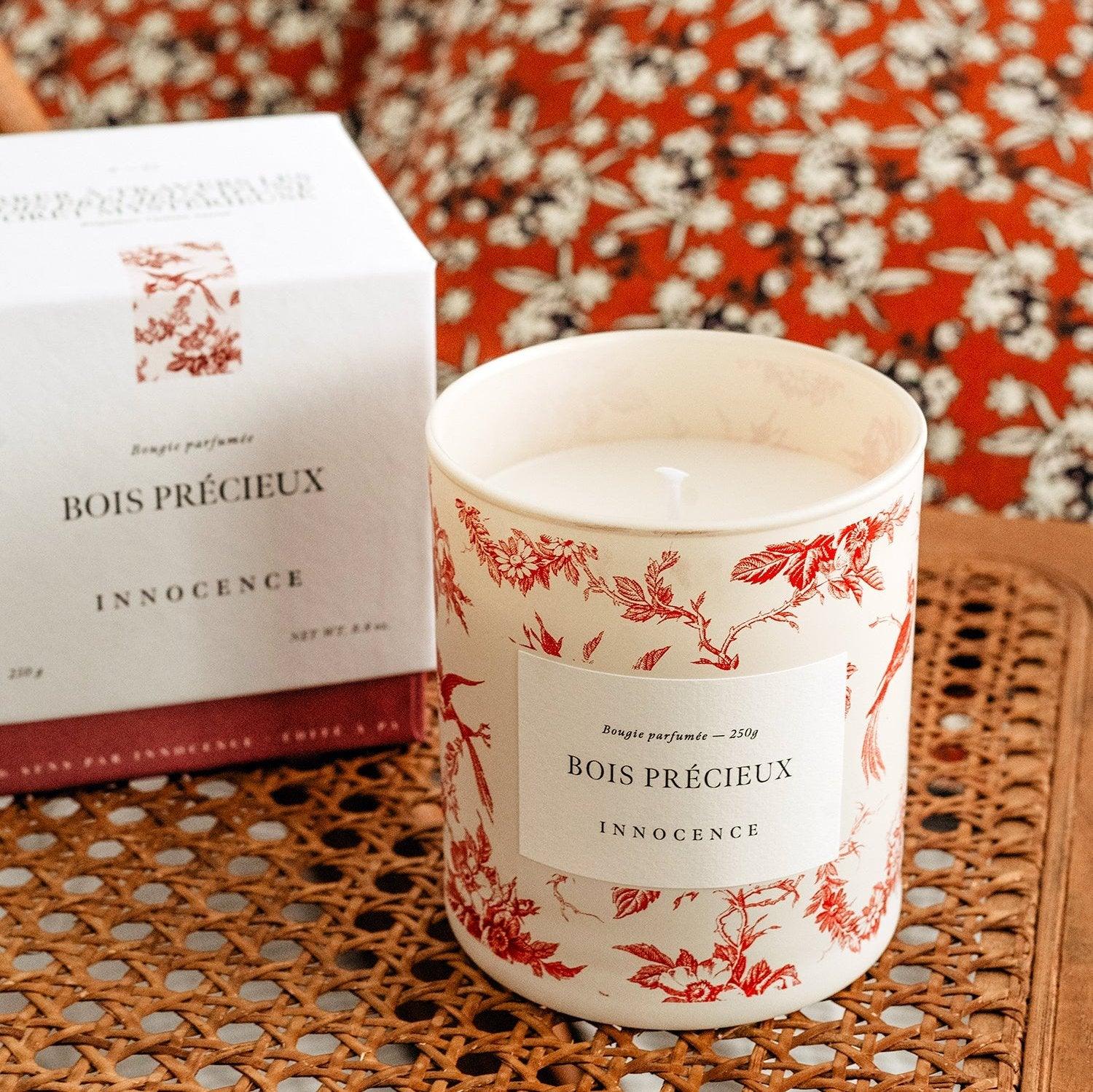 Candle "Bois précieux" - Innocence