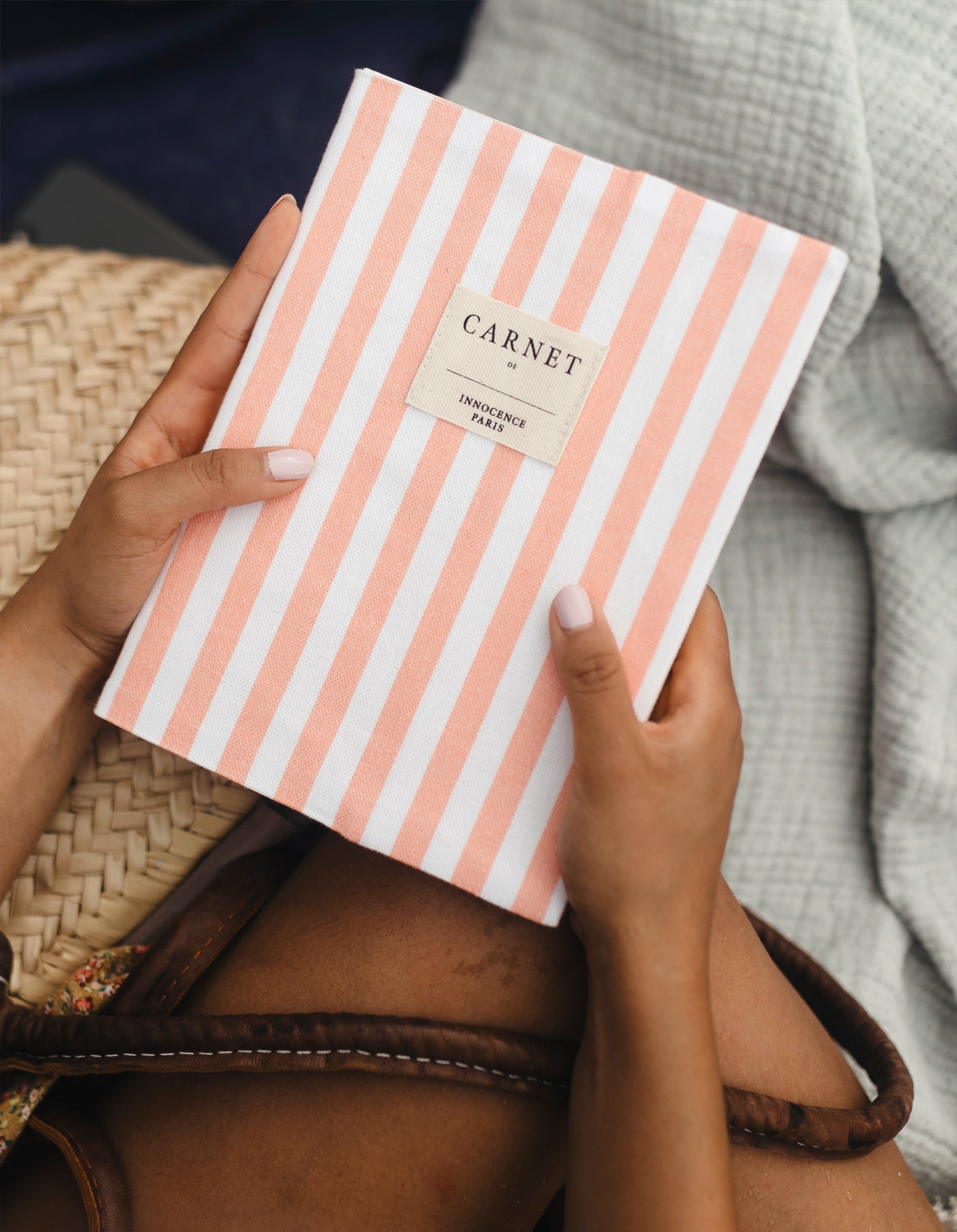 Coral stripes notebook - Innocence